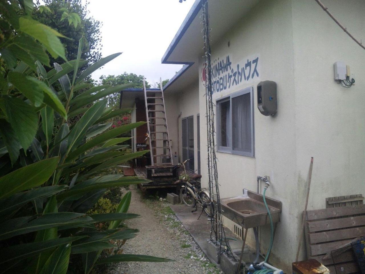 Okinawa Motobu Guest House Extérieur photo